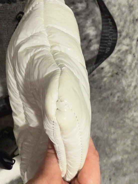 BCBGeneration White Quilted Crossbody Bag with Black Chain and Logo Strap - Picture 7 of 13